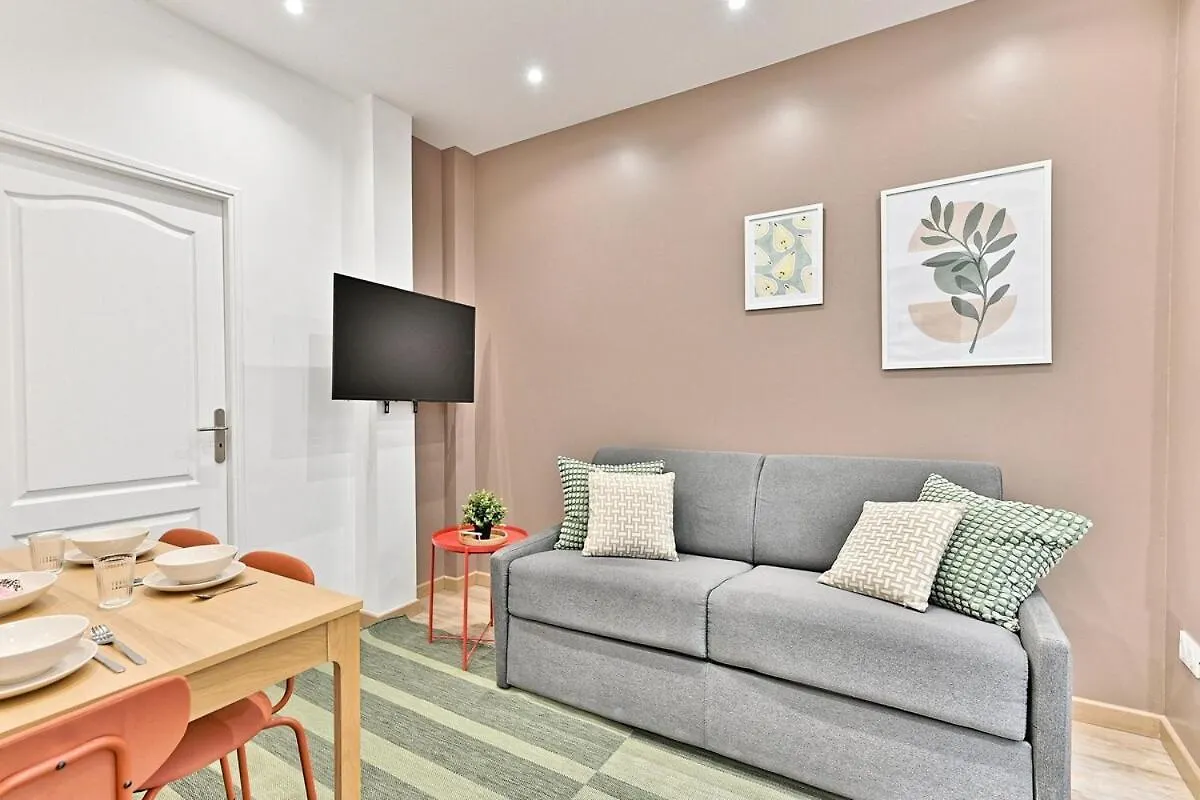 Central Equipped Apartment Paris Nation - II 0*,