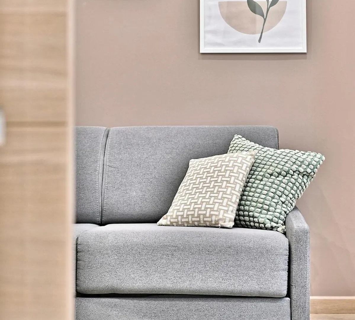 Central Equipped Apartment Paris Nation - II