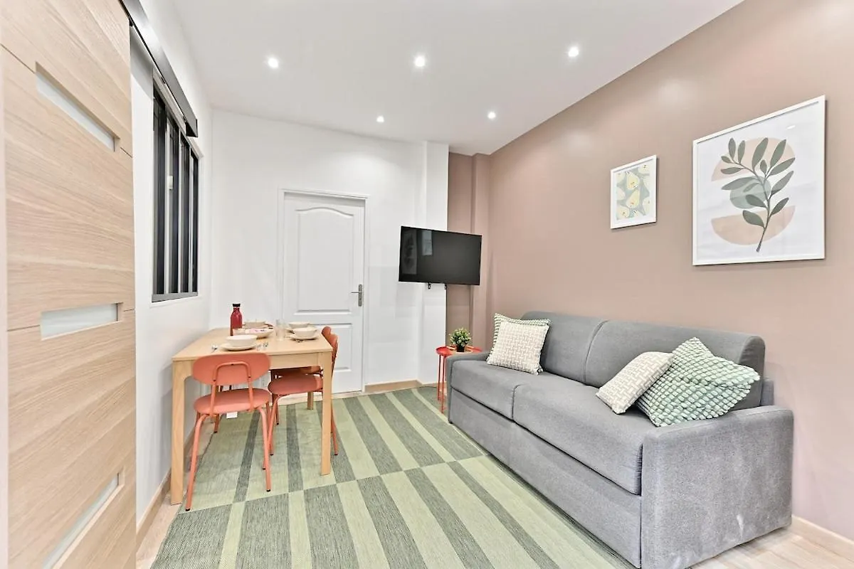 Central Equipped Apartment Paris Nation - II