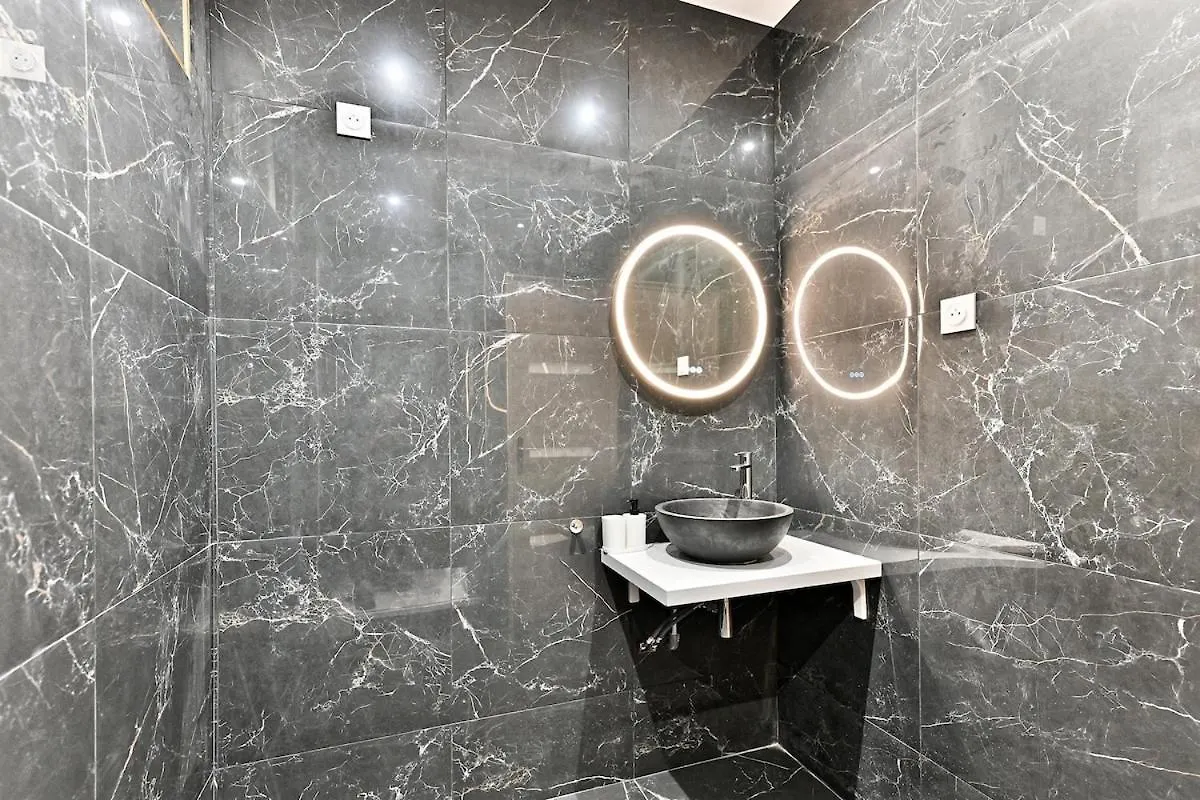 Central Equipped Apartment Paris Nation - II