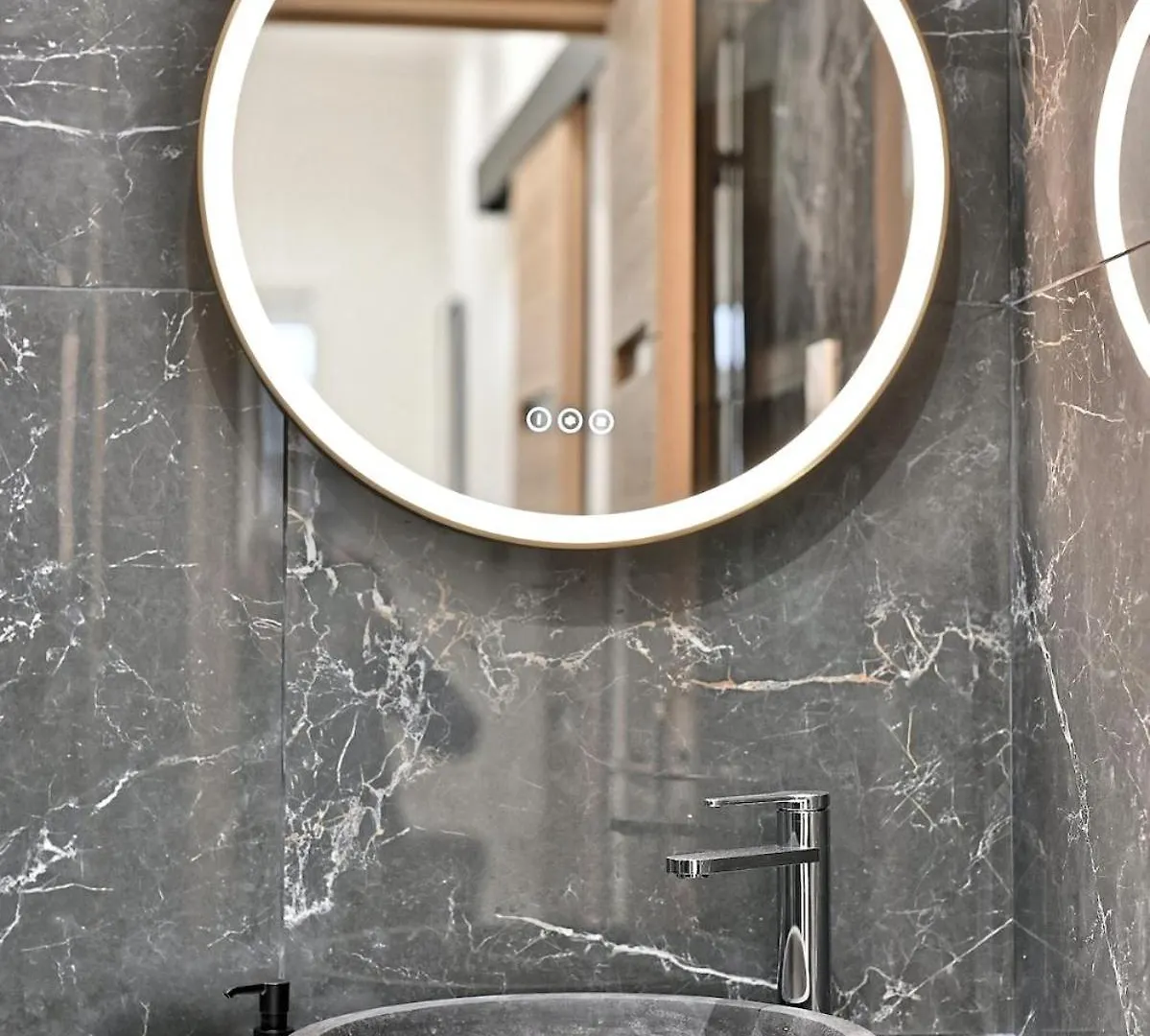 Central Equipped Apartment Paris Nation - II